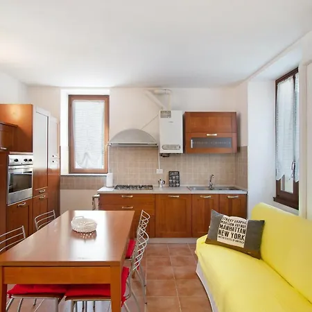 Daire Casa Sole Novate Mezzola